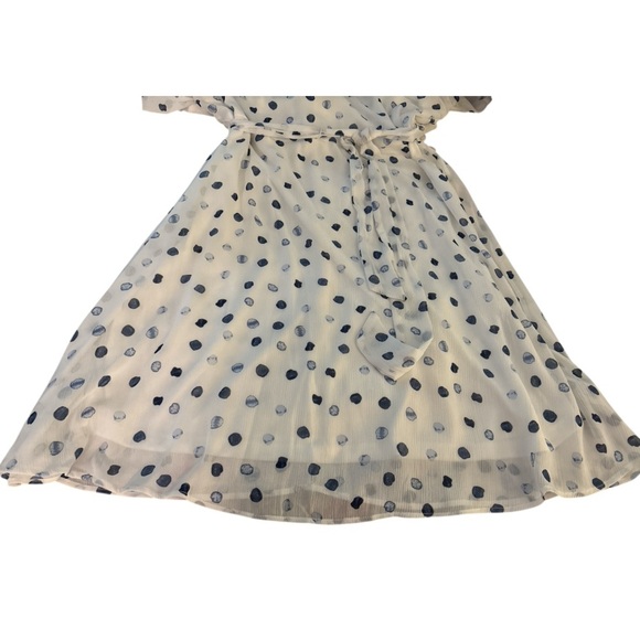 DKNY spring summer dress, white with blue dots, belted , full skirt, lined. SZ12 - Picture 10 of 12